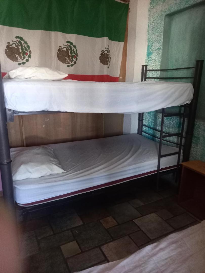 Hostal Bravo Vallarta Пуерто Валярта Екстериор снимка