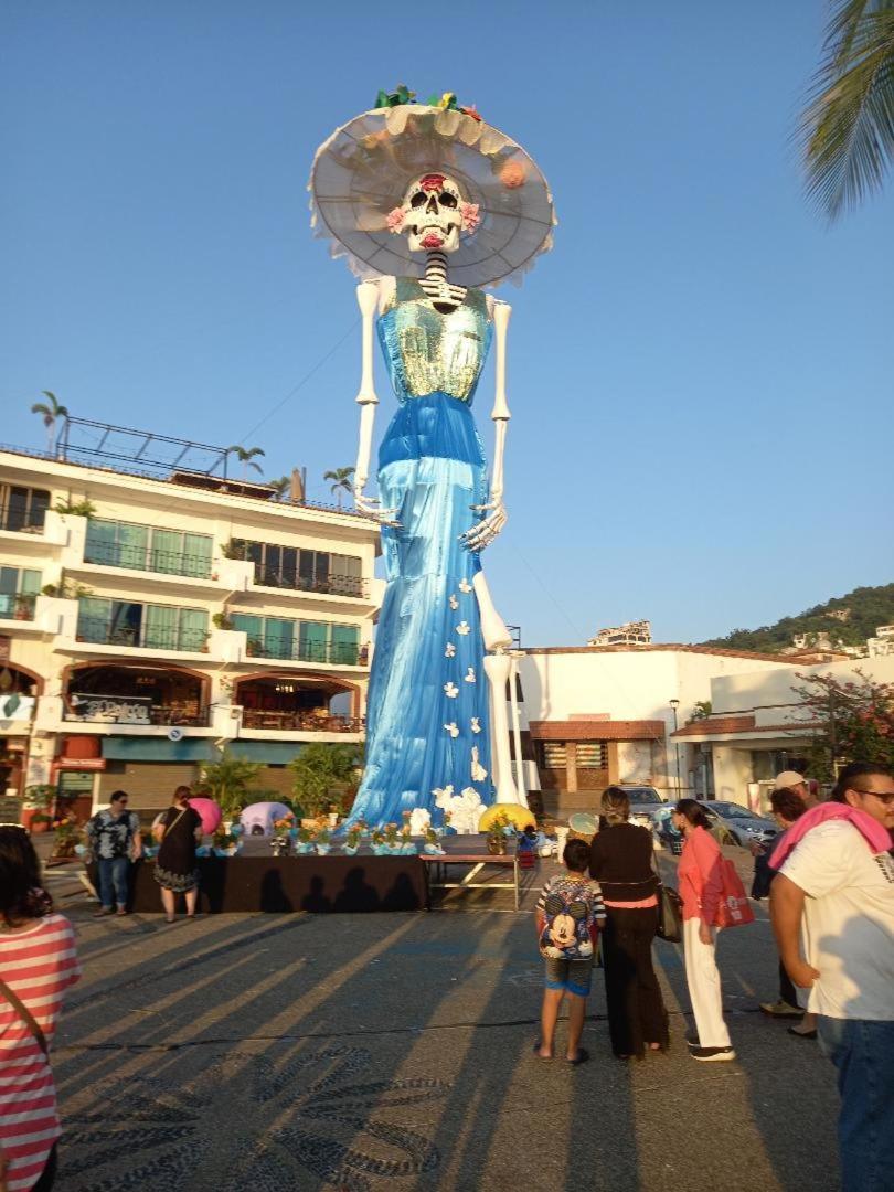Hostal Bravo Vallarta Пуерто Валярта Екстериор снимка